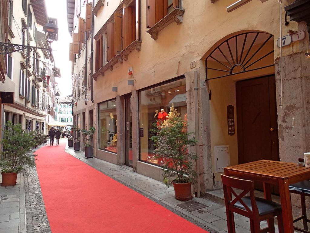 New Charme & Luxury - Sosa Residence In The Heart Of Udine Eksteriør bilde