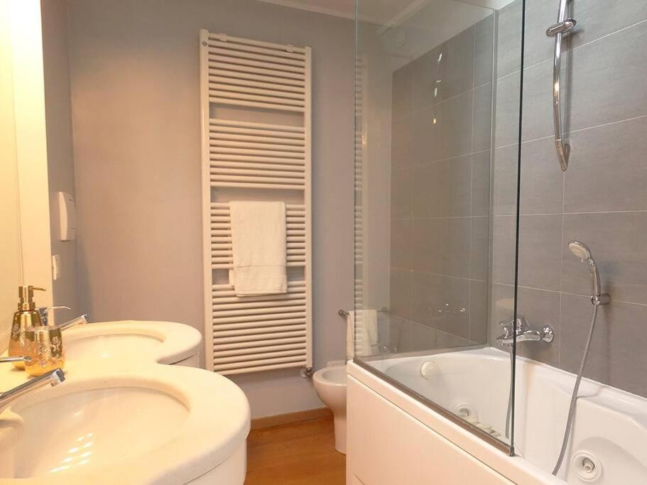 New Charme & Luxury - Sosa Residence In The Heart Of Udine Eksteriør bilde